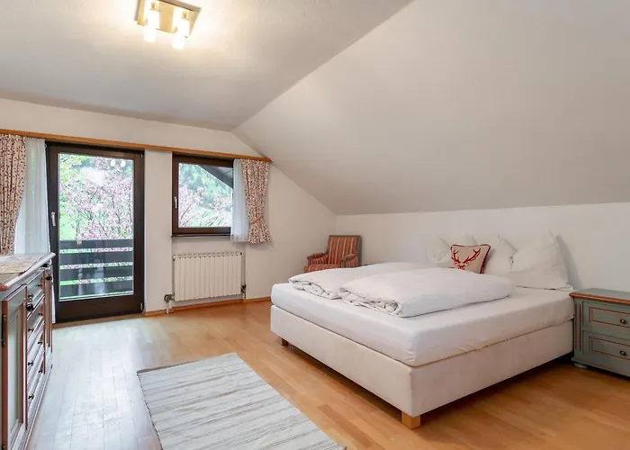 別荘 An Der Schiwiese *